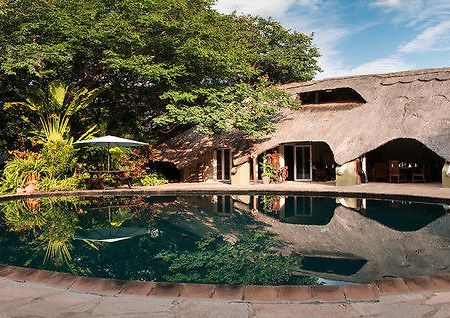 Bayete Guest Lodge Victoria Falls Kültér fotó