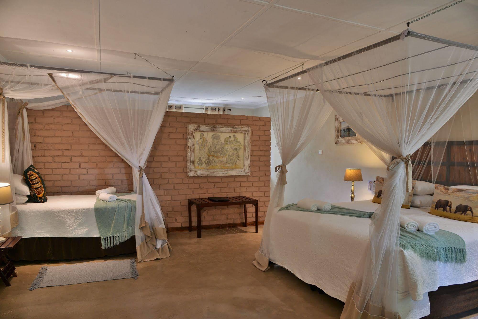 Bayete Guest Lodge Victoria Falls Kültér fotó