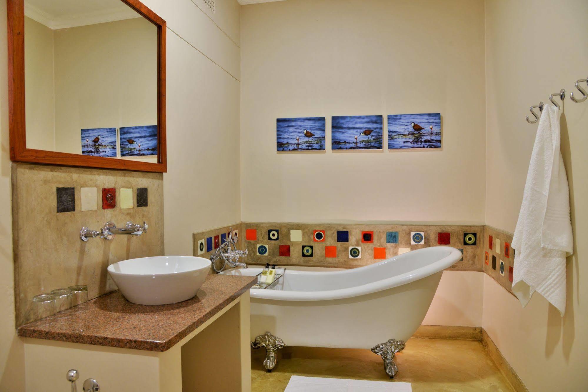 Bayete Guest Lodge Victoria Falls Kültér fotó